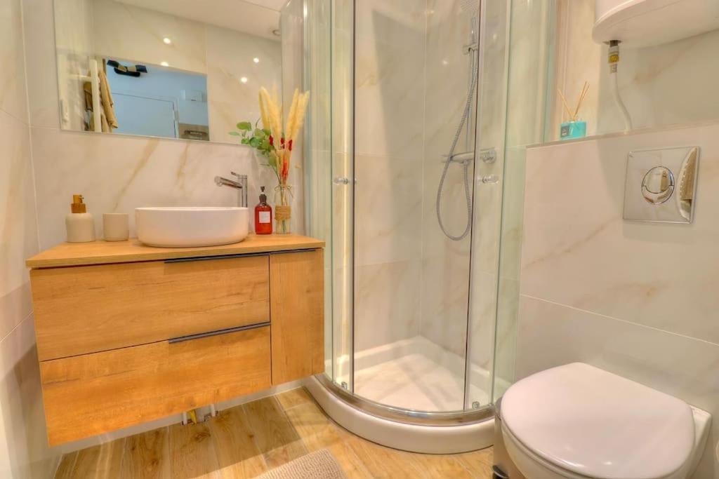 Charmant Studio Renove A Antibes, Plage A 10 Min A Pied Exterior foto