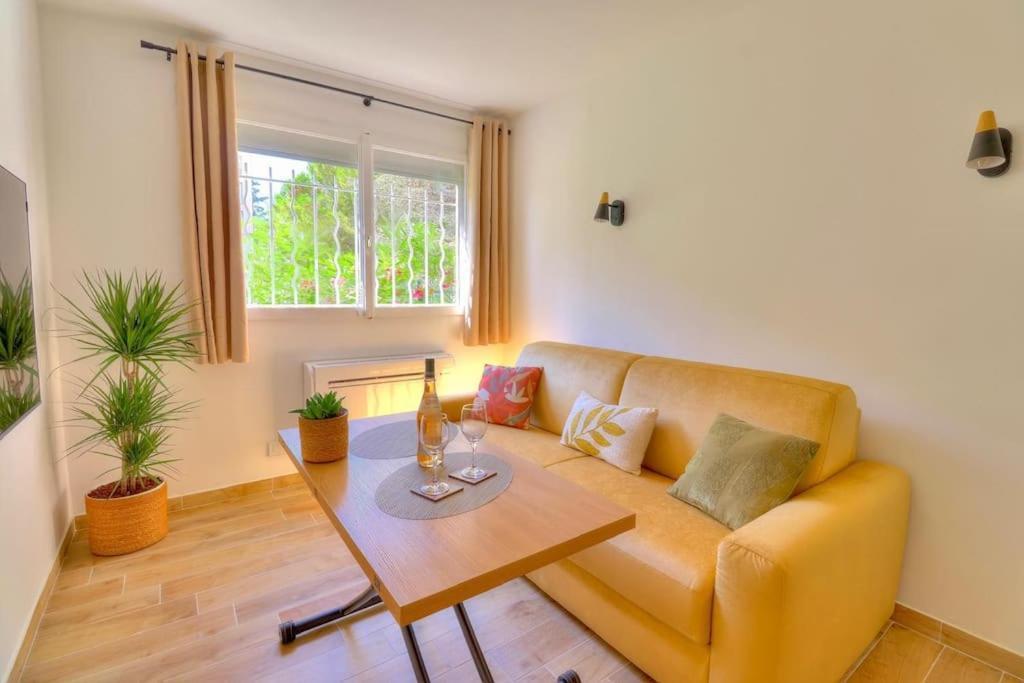 Charmant Studio Renove A Antibes, Plage A 10 Min A Pied Exterior foto